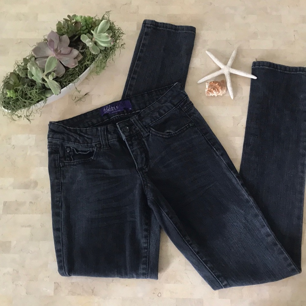 👖Miley Cyrus/ Max Azria Charcoal Denim Jeans